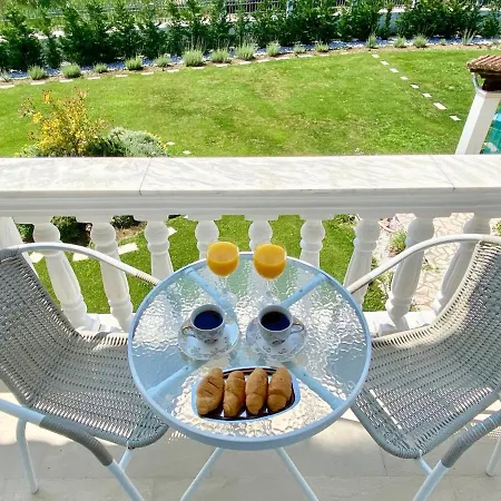 Doma With Private Pool For Up To 29 Guests By Dadovillas Ρόδα