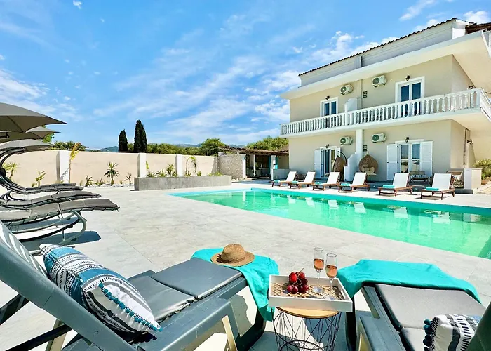 Doma With Private Pool For Up To 29 Guests By Dadovillas روذا